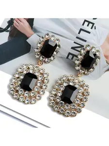 A pair of high-quality diamond studded earrings with exaggerated geometric design, luxurious jewelry, suitable for birthdays or party gatherings, suitable for women's jewelry gifts
