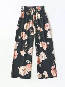 A women's black base pink flower wide leg pants, suitable for commuting to work, shopping and outdoor activities, indoor and outdoor dressing, Palazzo Pants