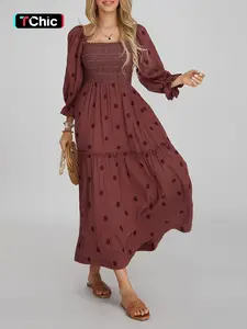 Women's Floral Embroidery Pocket Shirred Fitted A Line Dress, Boho Fashion Long Sleeve Square Neck Dress for Daily Holiday Vacation Wear, Ladies Dress for All Seasons