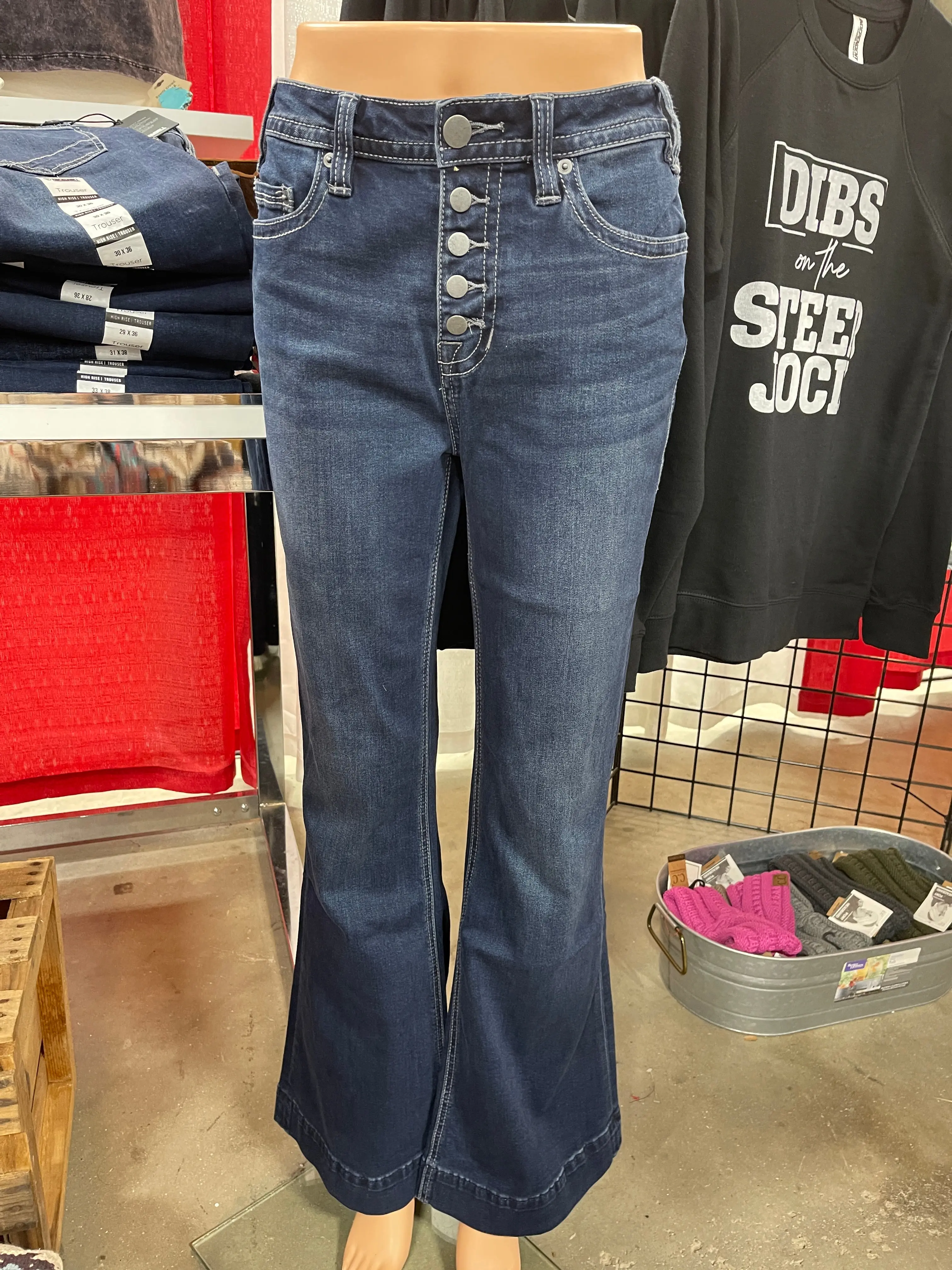 Women's Fitted Rock & Roll High-Rise Jeans, Women's Bottom Pants with Available Waist and Length Sizes, Amazing Fit, Casual, Multi-Size, High Waist, Rockstar Style Jeans, Slim-Fitting, Trouser, Casual Wear