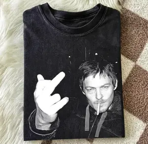 Daryl Dixon Shirt, Norman Reedus Vintage T-Shirt, The Walking Dead Middle Finger, TWD Merch, Retro Bootleg Style Rap Tee Menswear Top