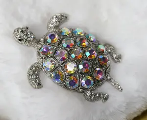 AB Silver-tone Rhinestone Sea Turtle Brooch with Crystals - Fancy Animal Jewellery, Fashion Collar Clip Accessory