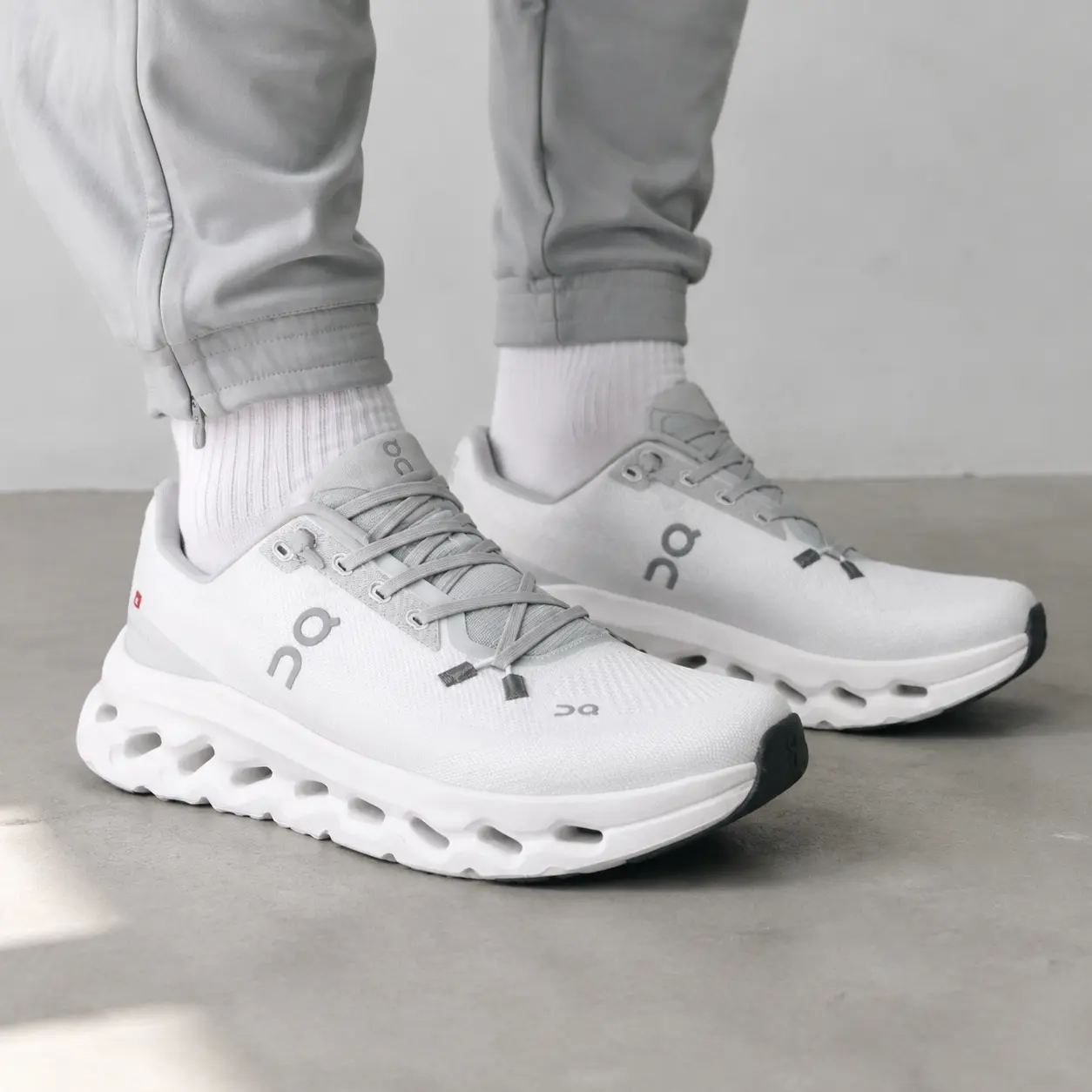 High Cushion Running Shoes Breathable Performance Sneakers for Walking Training and Daily Wear