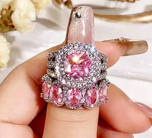 Women's Luxury Emerald Stackable Wedding Ring Set - Multi-Row Square Halo, Oval Full Eternity Bands, Sparkling Gems High-End Fashion Costume Jewelry for Wedding, Casual Wear