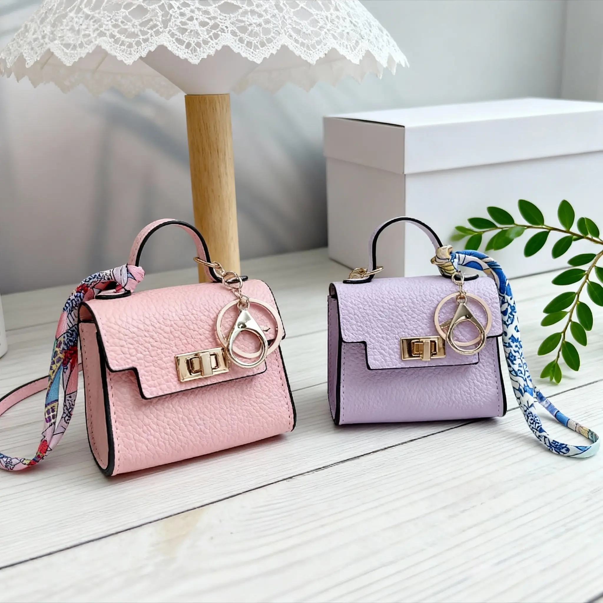 Gingham Bag Charm Keychain, Cute Leather Mini Pouch for Women, Everyday Fashion Accessory with Multi-Color Lanyard for Car Keys & Cards, Cute Keychains, Edc Gear, 2.95 Inches * 2.76 Inches, Casual, Elegant, Everyday Carry, Compact Wallet Add-On, Elegant L
