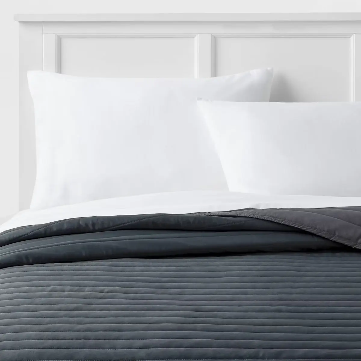 Room Essentials Satin Quilt - Dark Gray Twin XL Luxury
