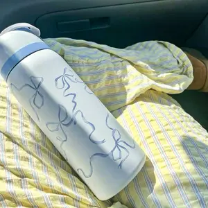 OwaIa-(blue bow) double-drink insulated stainless steel outdoor sports/travel water bottle, 32oz/945ml large-capacity bicycle water bottle, 100% leak-proof sports water cup with lock cap, suitable for outdoor sports