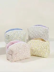 Floral Pattern Quilted Makeup Bag, Fashionable Portable Cosmetic Storage Bag, Makeup Accessories Organizer, Makeup Brush Organizer, Zipper Makeup Organizer Pouch, Versatile Storage Bag for Travel & Vacation