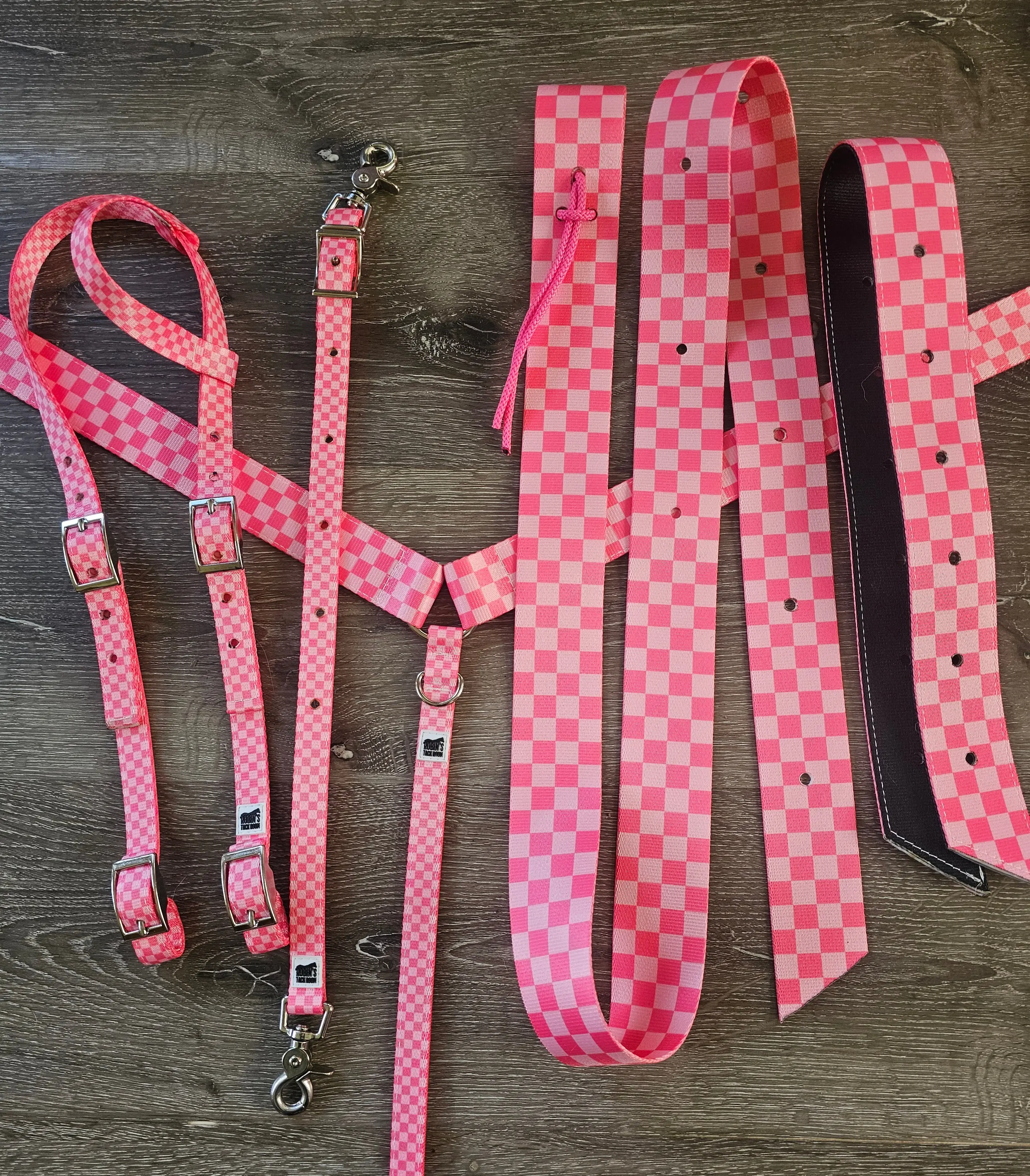 Pink checkered tack set