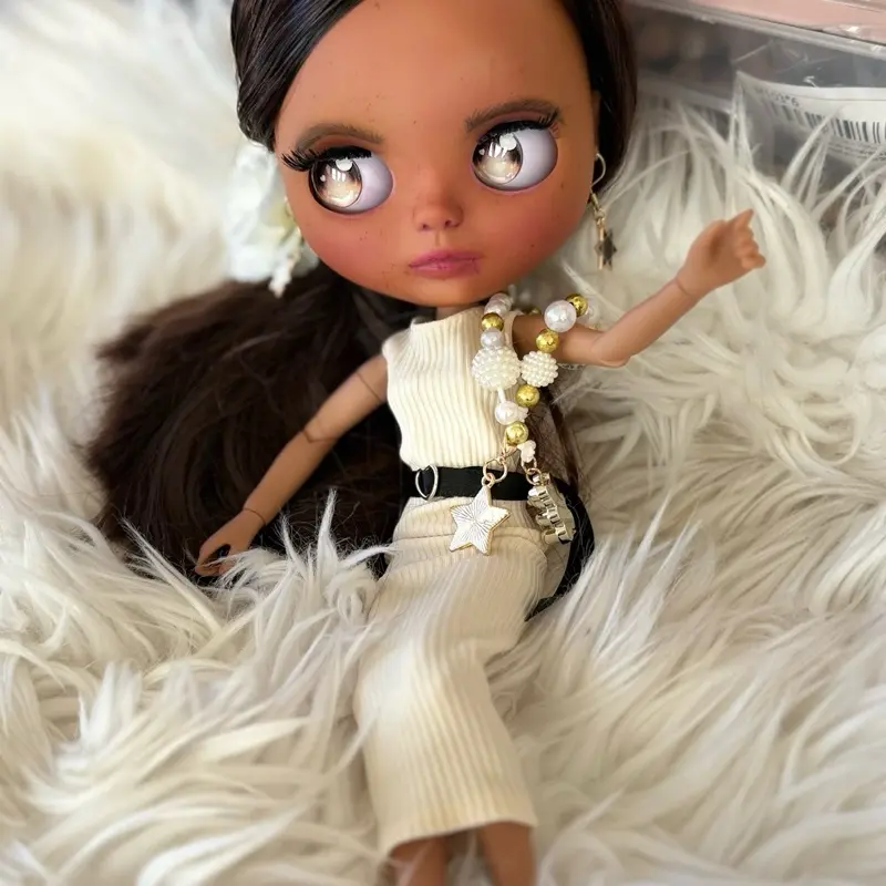 Blythe Doll by daisydhey