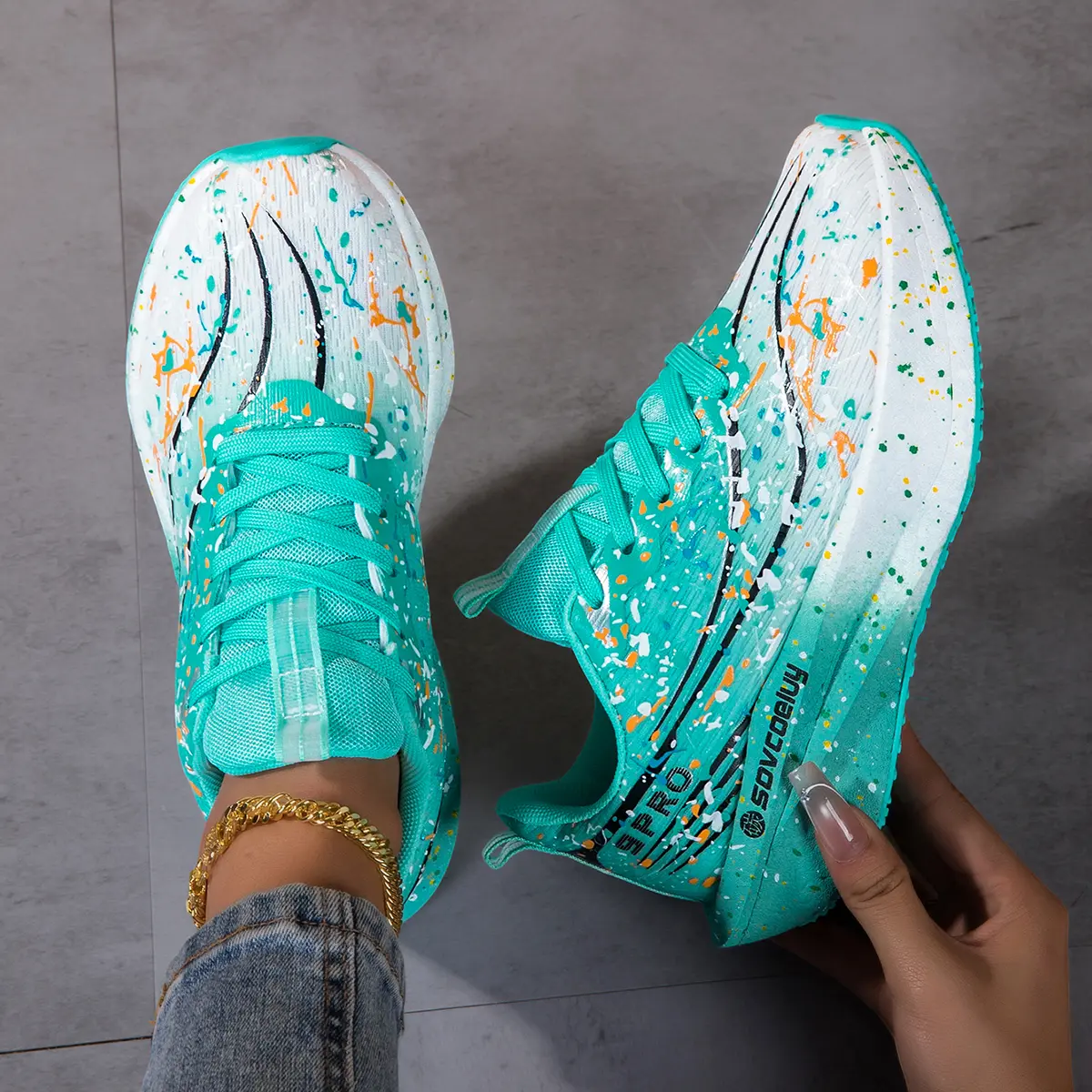 Women's Gradient Splatter All Over Print Carbon Plate Trail Running Shoes, Breathable Light Knit Fabric Cloth Upper, TPU Shock-Absorb Cushion Sole, Lace-Up Anti-Slip Wear-Resistant Female Athletic Sneakers for Trail Hiking, Outdoor Workout