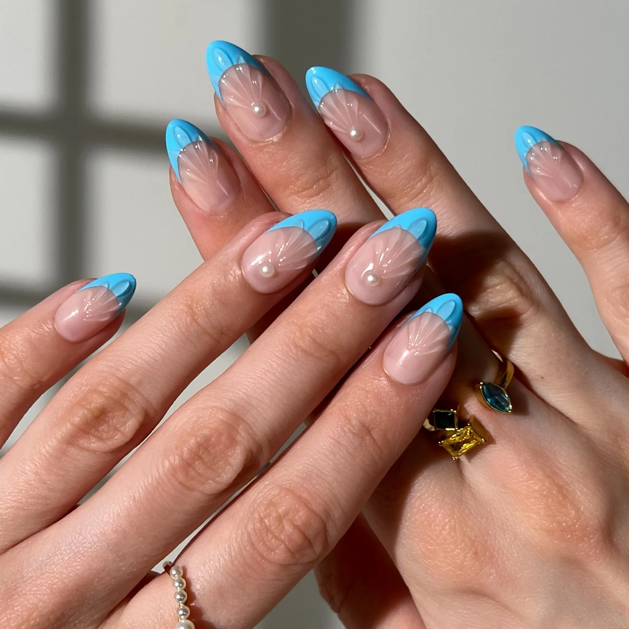 PaintLab Glittering Mermaid Press-On Nails with Smooth Nude Base Crisp Ocean-Blue French Tips & Subtle Seashell Texture for Mermaid Lovers