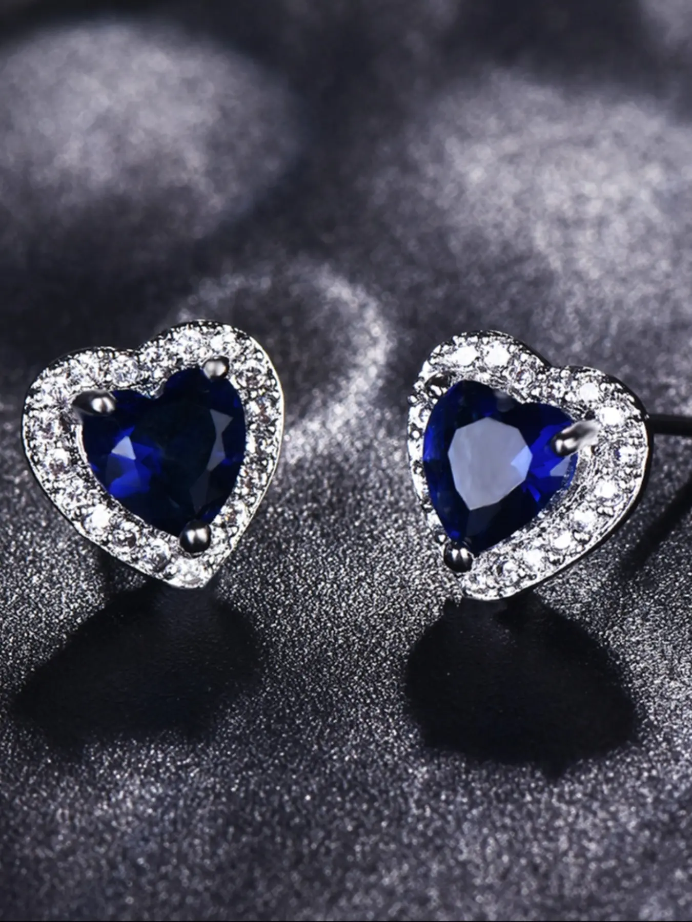Luxurious and charming sapphire blue ocean heart silver ladies' stud earrings Versatile jewellery designed especially for women Party accessories Fashion Jewelry Earrings High Quality Earrings