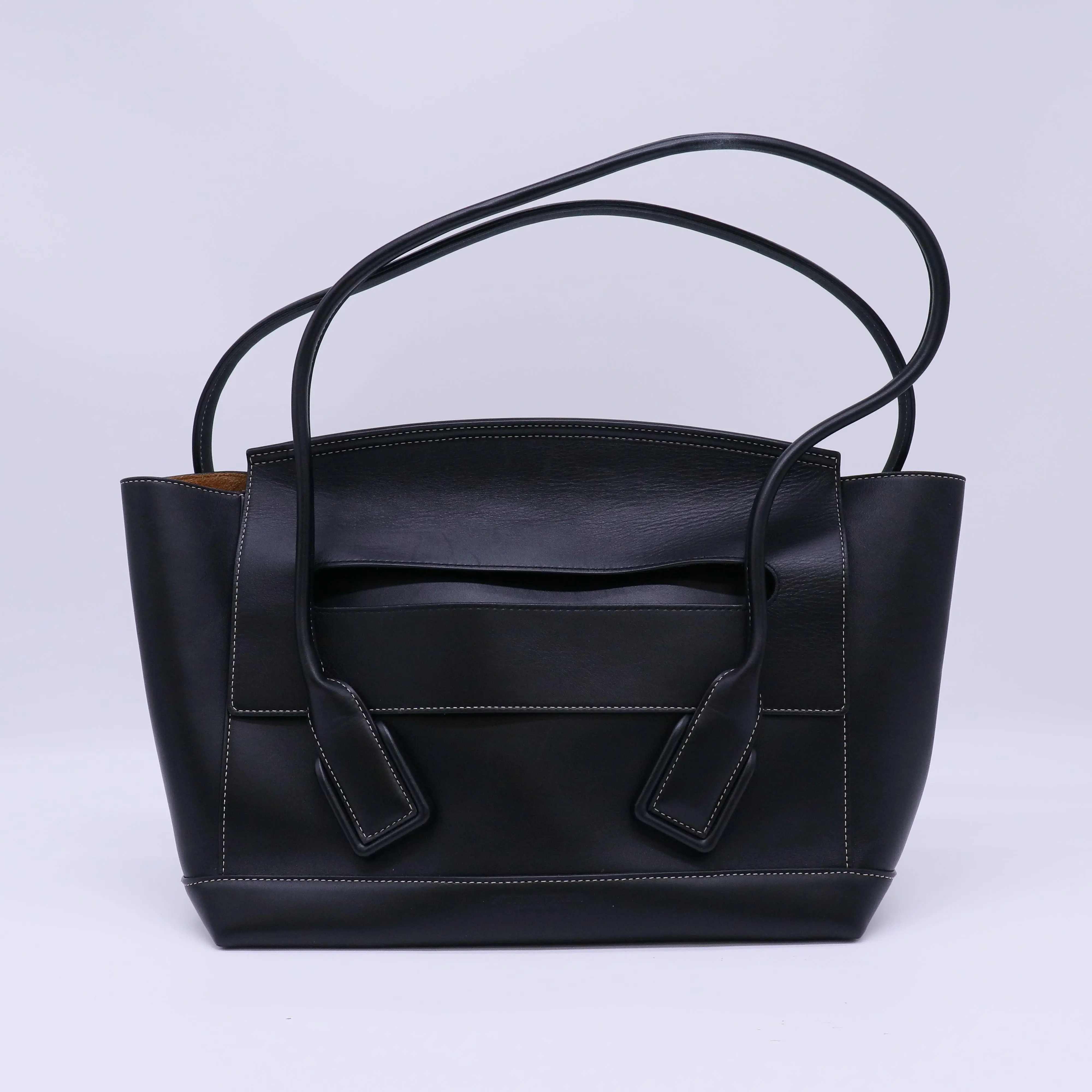 Pre-owned BOTTEGA VENETA Leather Tote Bags Medium Arco Tote Bag B22856