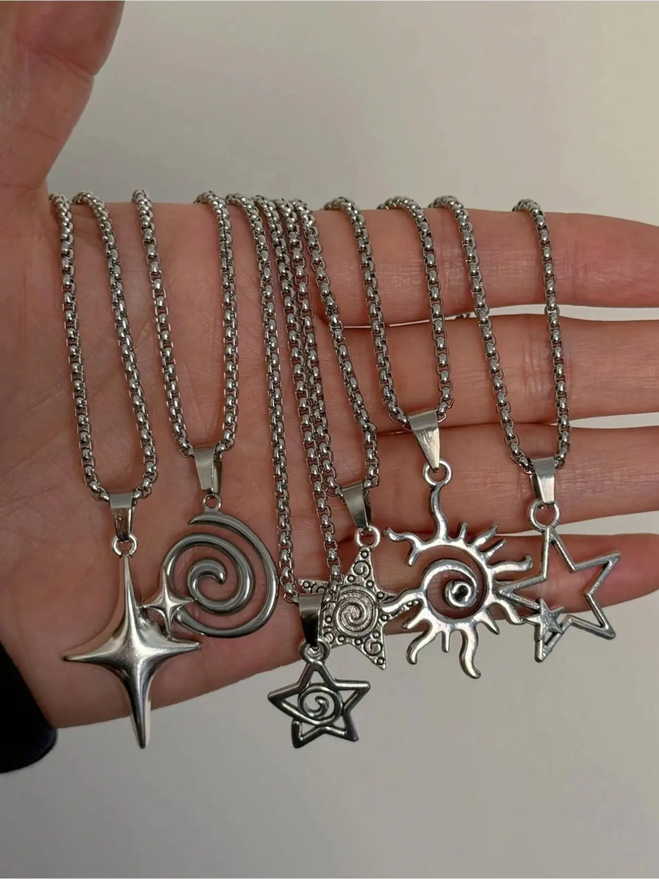 6 Pcs Retro Y2K Spiral Hollow Star Sun Pendant Stainless Steel Necklace Set, Minimalist Punk Unisex Couple Jewelry, Versatile Design, Punk Style Necklace
