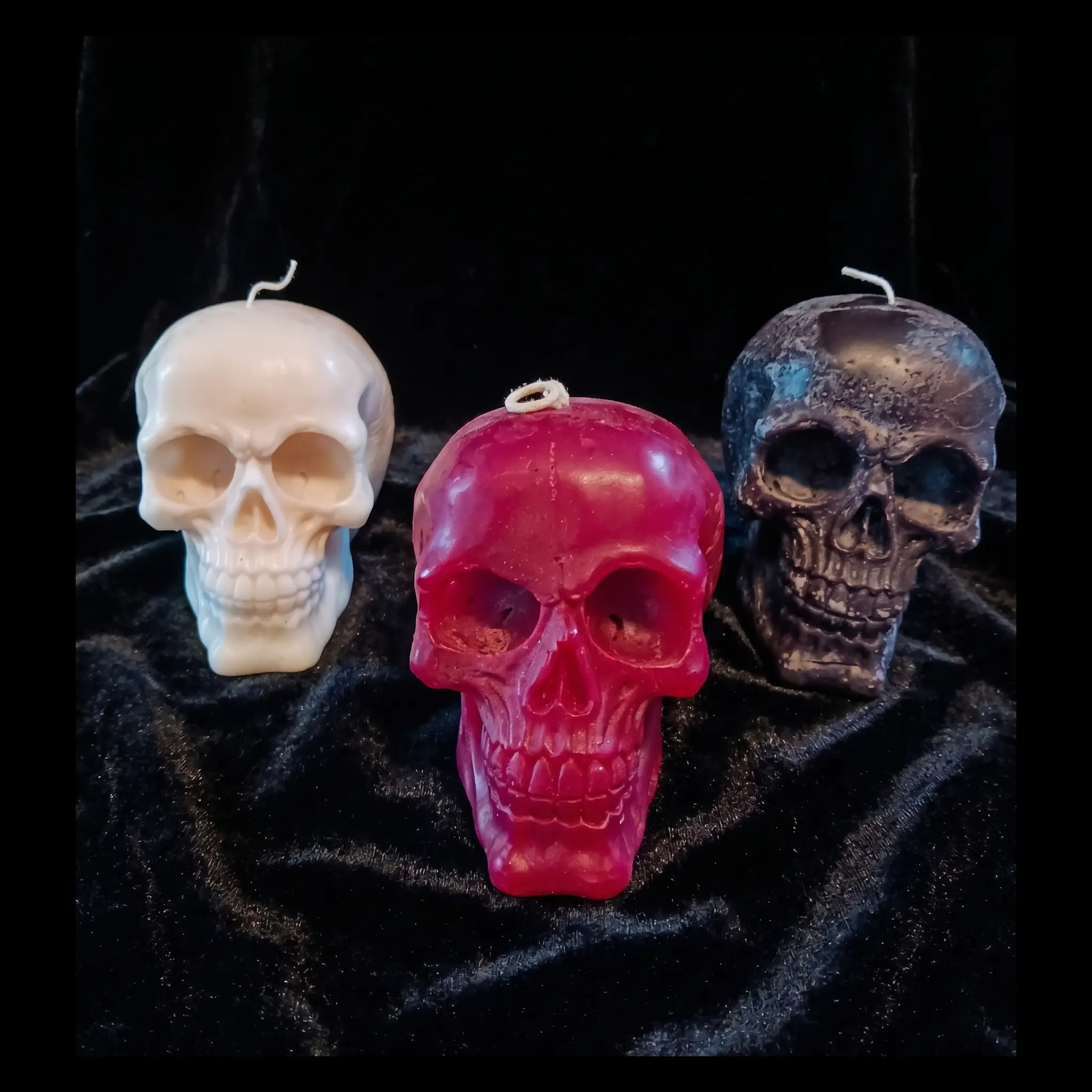 Large Skull Candle