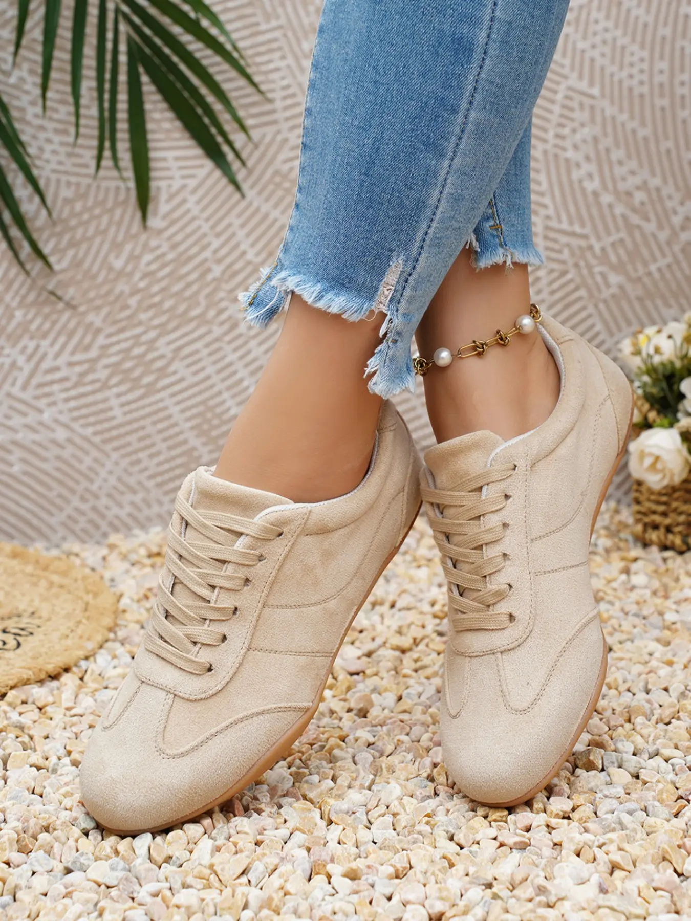 Women's Classic Casual Flat Shoes, Casual Lifestyle Footwear, Round Toe, Breathable Anti-Slip, Solid Color Laces, Low Top, Comfortable Walking Shoes, Sneaker Flats