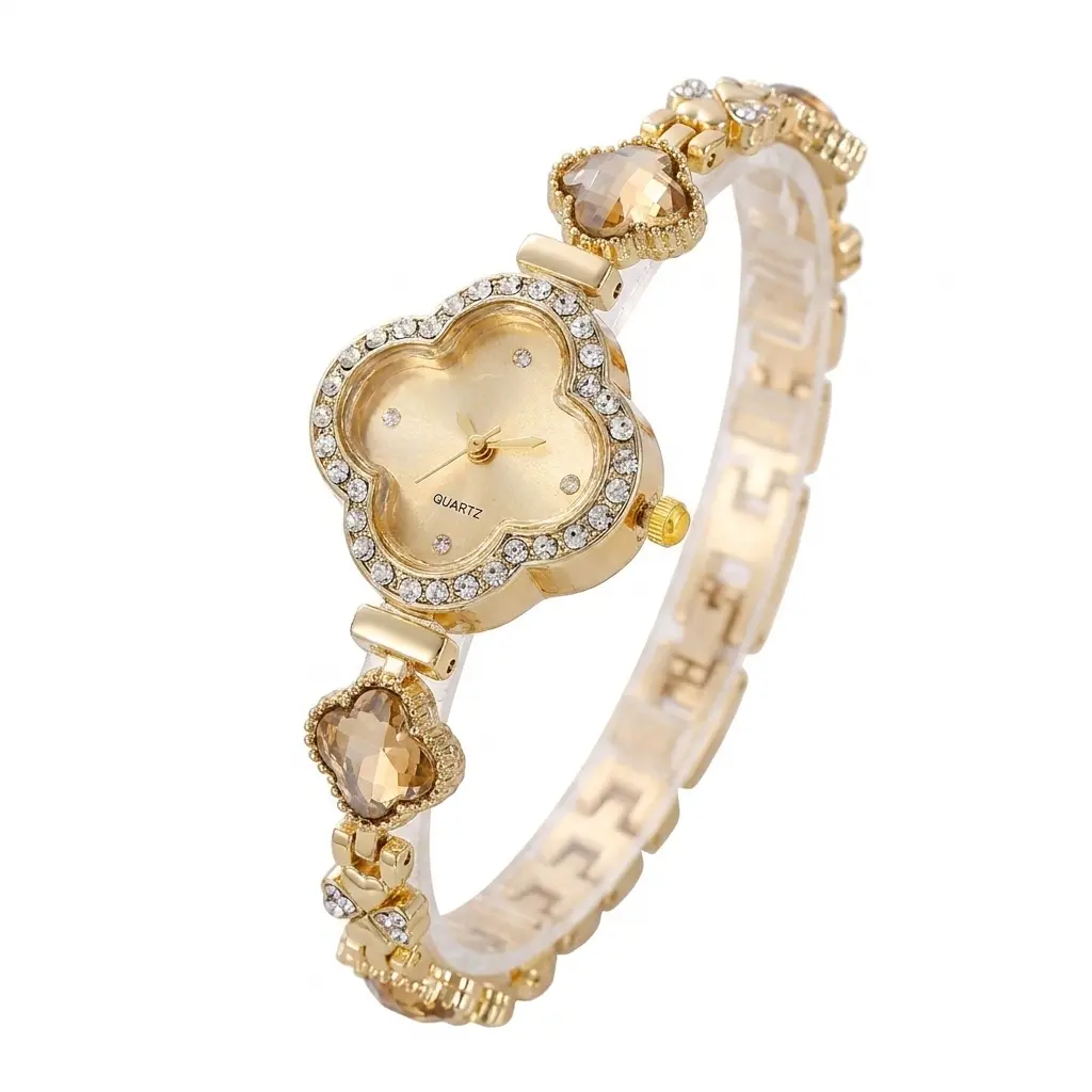 Women's 28mm Alloy Gold Clover Fashionable Stylish Watch - Gold Plated Quartz Dial, Crystal-Studded Bling Bracelet, Rhinestones Decor, Lightweight Designer Jewelry Accessory for Daily Wear, Party Gifts for Her, Gold Plated Watches