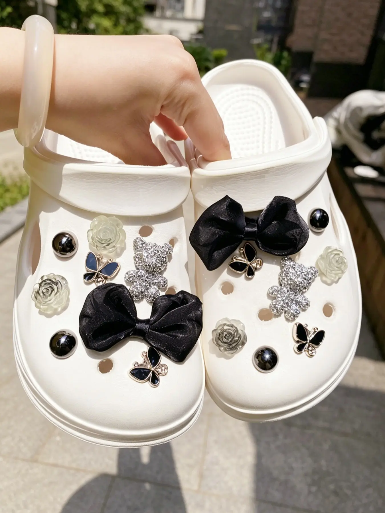 16-Piece DIY Detachable Decorative Shoe Accessories, Shoe Charm Set, Sandal Charms, Bowknot & Bear Buckle, Multifunctional for Sandals, Flip-Flops, Beach Bags, Perfect Gift, Decor