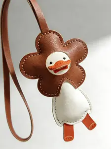 Flower Duck Leather Bag Charm Pendants, Hand-Stitched Leather Bag Chain Charms, Cute Retro Bag Decoration Keychain, Playful Girly Bag Pendant for Backpack Purse, Charms For Bags, Available in Brown/Pink, Ideal for Handmade & Cute Style Enthusiasts