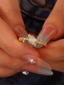 14k Synthetic Sapphire Ring, Sunlight-Enhanced Rainbow Colors, Elegant Vine Design, Perfect Gift or Self-Wear