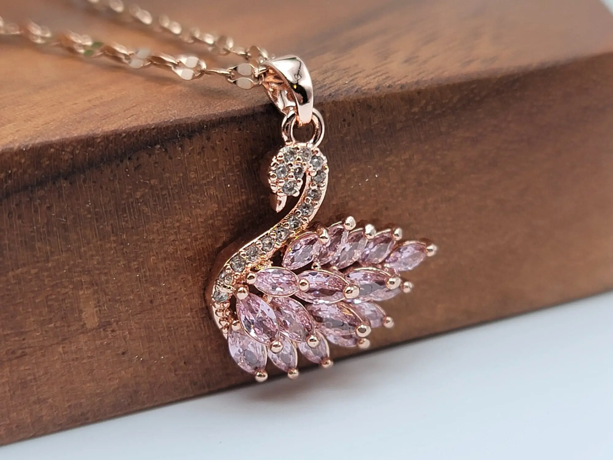 Swan Fashion Crystal Necklace Gold tone Handmade True Beauty