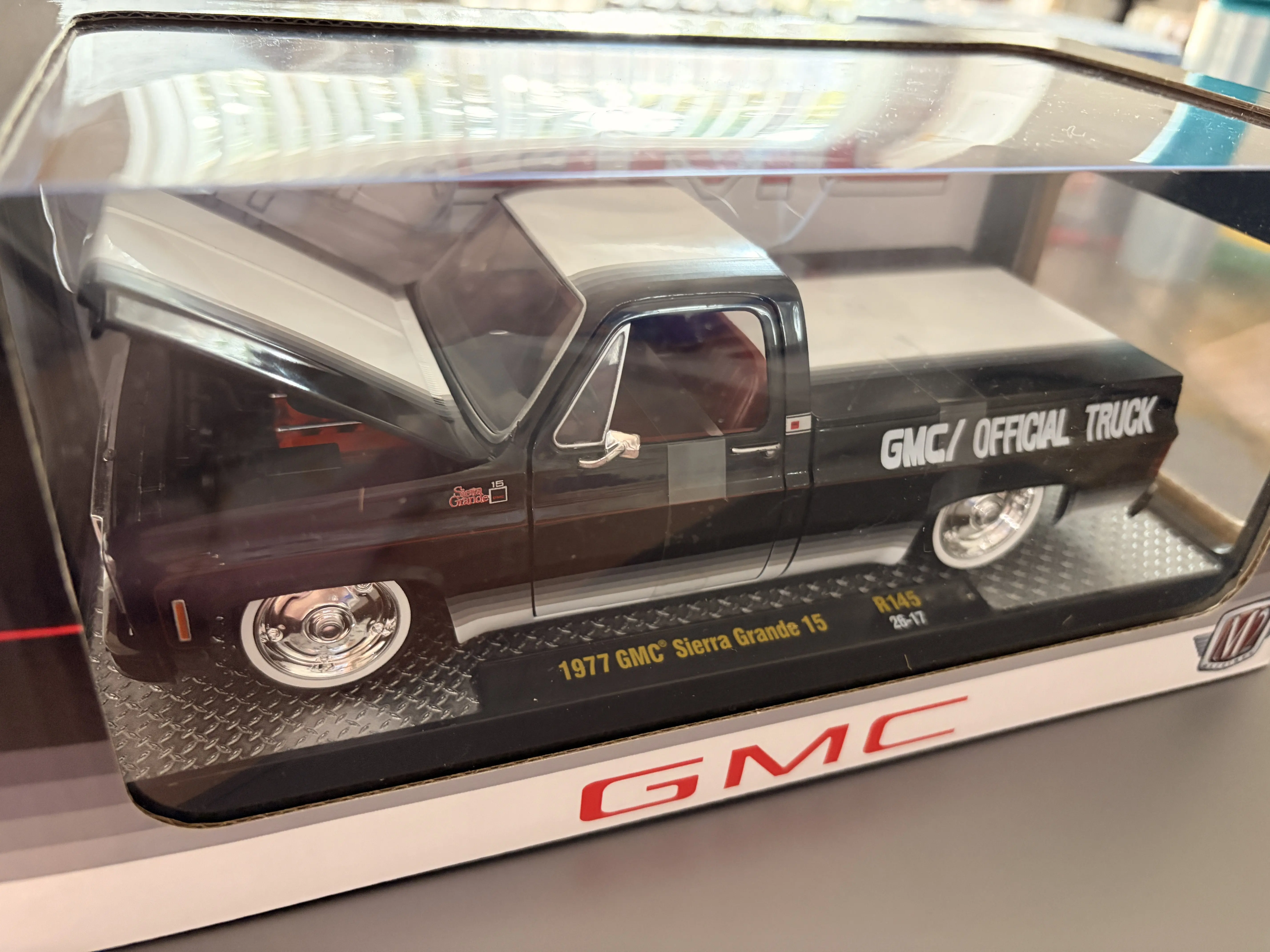 Diecast 1977 GMC Sierra Grande 15