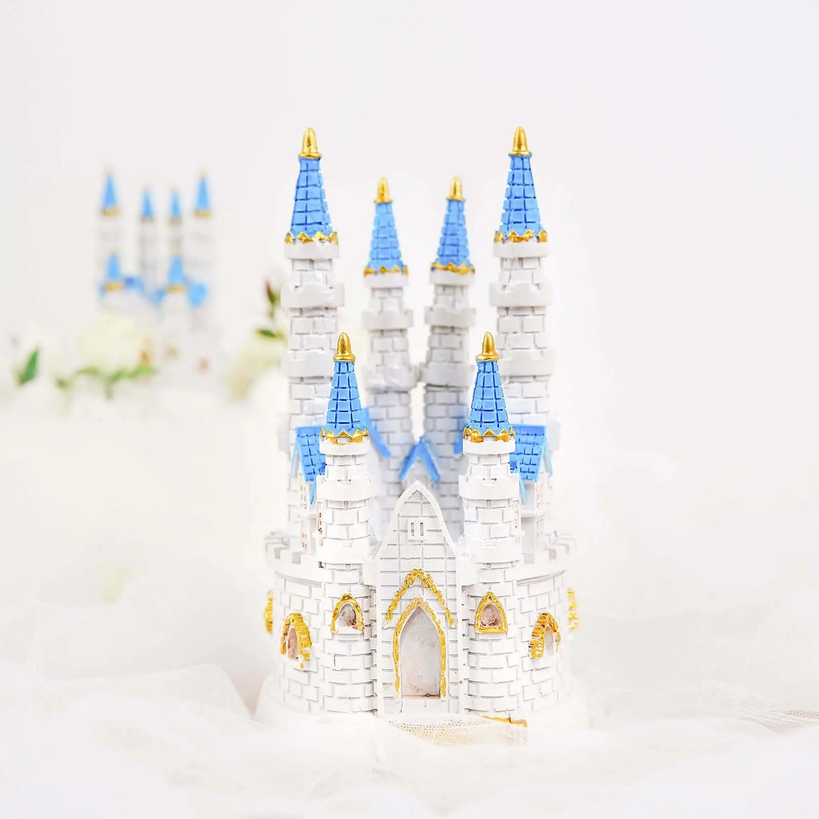 8.5-in Decorative Fairytale Princess Castle Cake Topper Figurine, Blue and White, Princess-Themed Party Decor for Baby Shower, Birthday, Indoor All-Season Festive Supplies, Indoors
