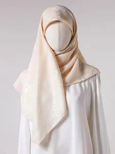 Solid Color Square Hijab, Fashionable Modest Hijab, Fashionable Lightweight Design for Everyday Use, Versatile Head Scarf and Hair Band for Women