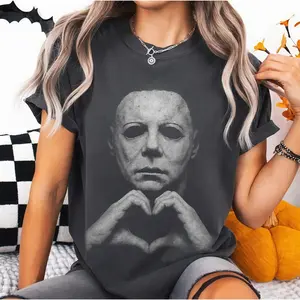 Michael Myers Heart Shirt, Horror Movie Tee,cotton T-Shirt,Halloween Gift, Slashers Tshirt, Retro Graphic, Spooky Season, Unisex T-shirt Crewneck Menswear Top Womenswear Streetwear Tshirt