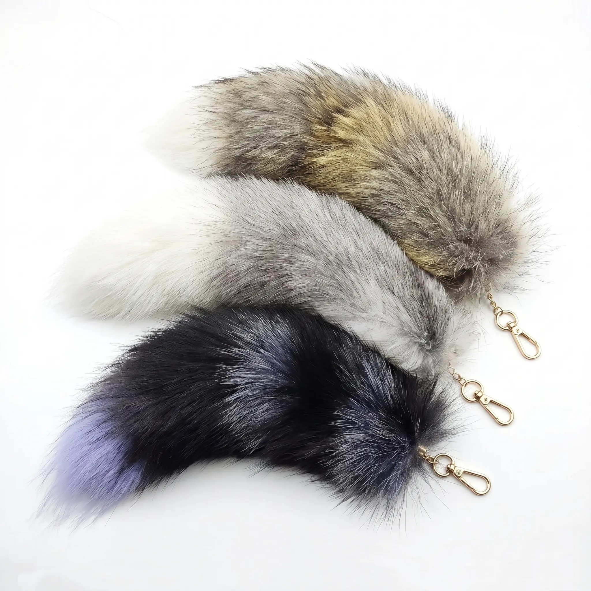 Fluffy Faux Fur Tail, 40cm Cute Lightweight Costume Accessory for Cosplay & Halloween Party Props, Realistic Animal Bag Charm