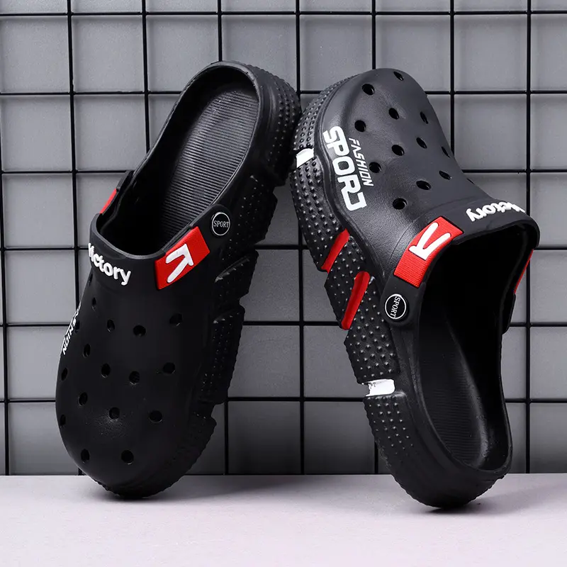 New Summer Men's Clogs, Indoor Slip-On House Shoes with Non-Slip Soles, Casual Outdoor Wear, Dual-Use Beach and Driving Slippers, Trendy