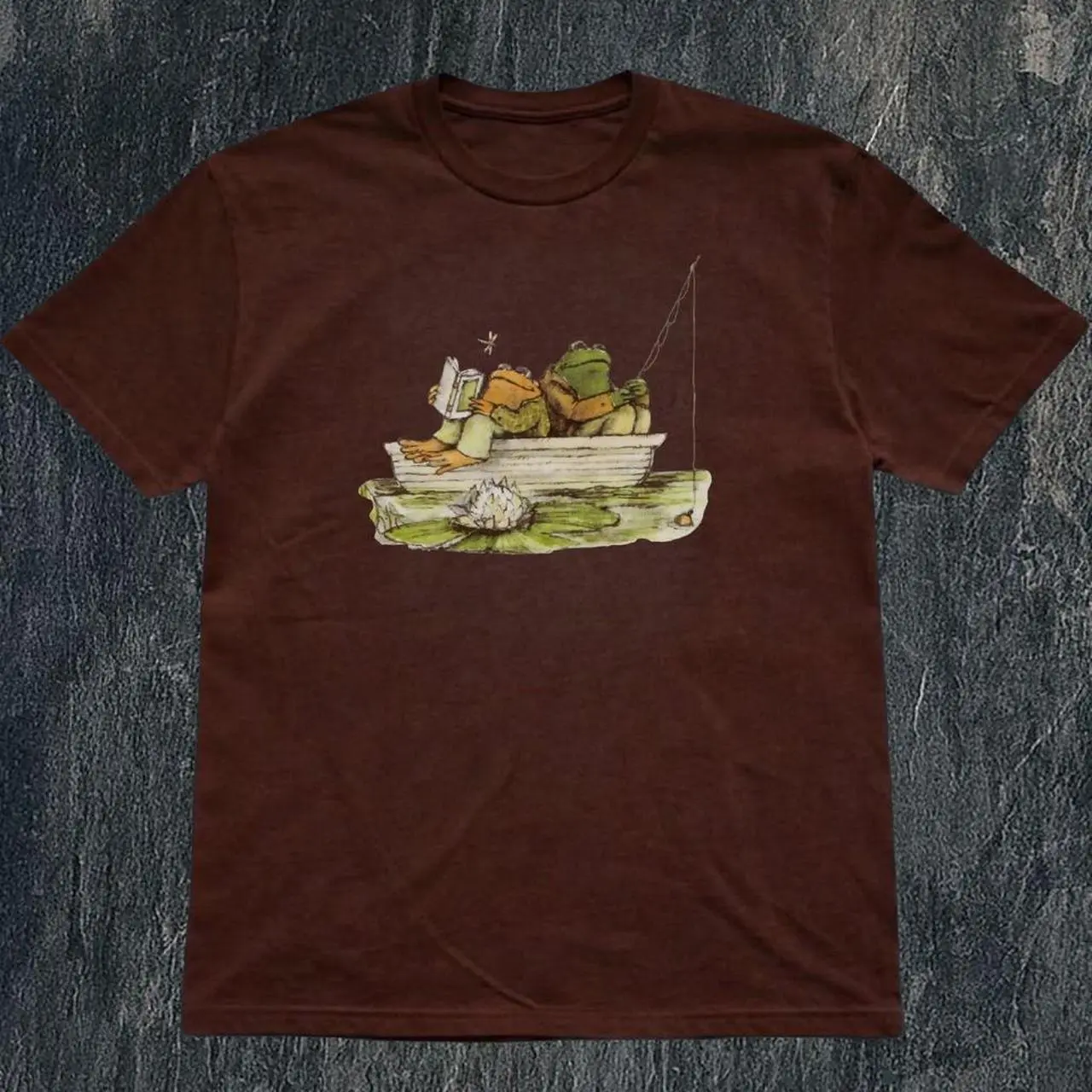 Gildan Men's and Women's T-shirt, Frog and Toad Graphic Tee, Animal Tee, Unisex T-shirt, Gift T-shirt, Y2k Unisex Graphic Tees Gothic Grunge Emo Scene Amity Affliction Style Clothes Menswear Womenswear Streetwear