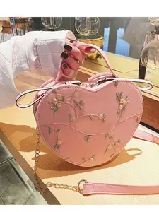 Women's Sweet Heart Handbag, Luxury Embroidered Chain Crossbody Bag, Fashionable Patterned Bag, Vintage Style Large Capacity Shoulder Bag, Perfect Gift for Valentine's Day