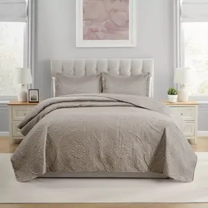 Luxury Floral Quilted Bedspread Set for Queen & King – Embossed Lightweight Coverlet & Pillow Shams – Soft, Durable All-Season Bedding for Farmhouse, Modern, Minimalist & Hotel-Style Bedrooms – Ideal Christmas Gift & Black Friday Holiday Sale