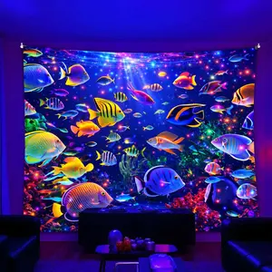 1PC Fluorescent Polyester Fish Print Tapestry - Colored Tropical Fish Scene Design, Retro Vibe Aesthetic Home Decor, Lightweight Home Supply for Living Space Enhancement