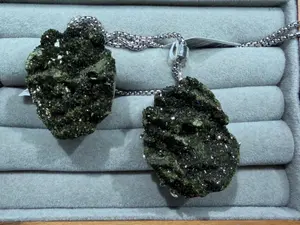 Wen(9264)gc.Epidot ring and pendant