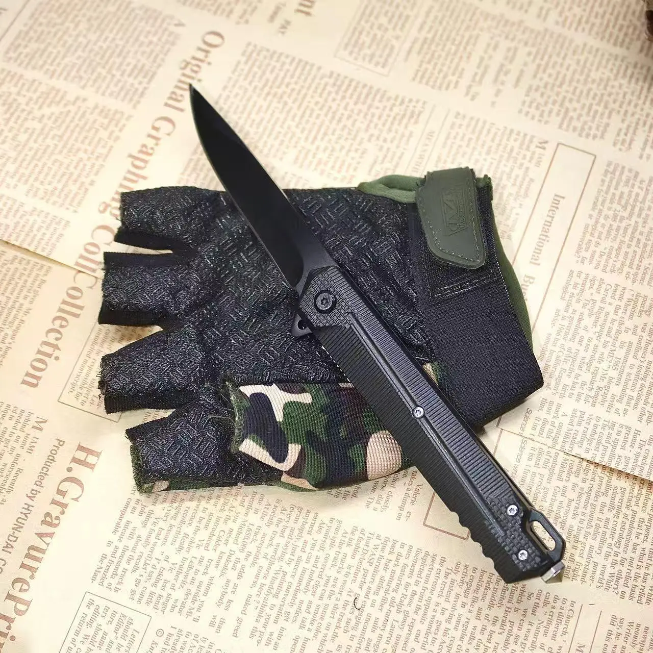 This knife provides a reliable tool for outdoor adventures,EDC,Hiking,Camping,Perfect Gift
