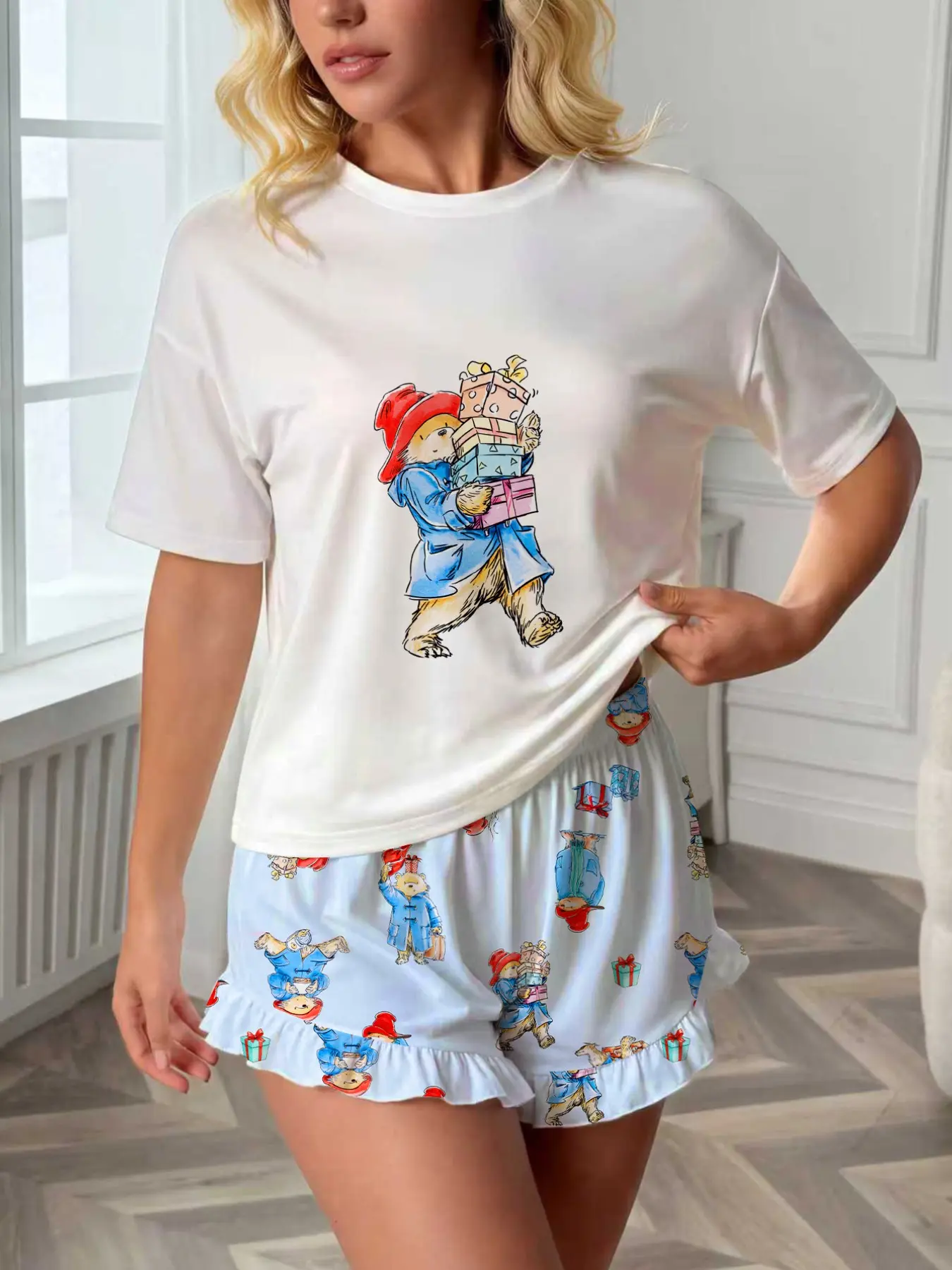 2-Piece Cartoon Paddington Bear Print Women's Pajama Set, Loungewear, Short Sleeve Round Neck Soft Top and Elastic Waist Shorts, Cute Fashion Sleepwear, Cartoon Pattern Pajamas