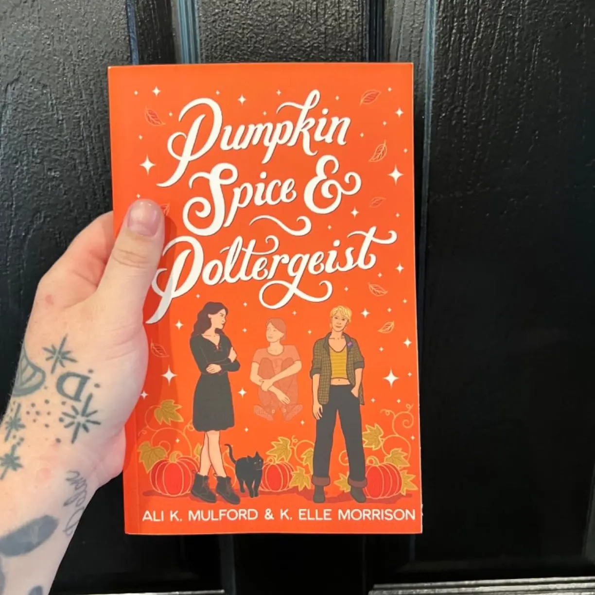 "Pumpkin Spice & Poltergeist: Maple Hollow English Cozy Sapphic Paranormal Rom-Com (Soft Cover) with Intriguing Atmosphere, Paranormal Elements, Sapphic Storyline for Heartfelt Connection Fans"