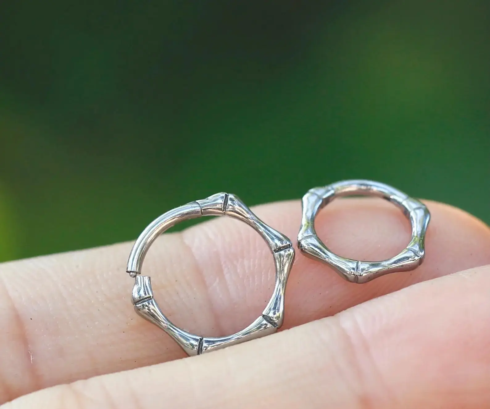 16G/18G Titanium Hinged Septum Ring, Daith/Rook/Conch/Hoop Earring, Septum Jewelry, Piercing Ring, Septum Clicker, Hypoallergenic Hoop