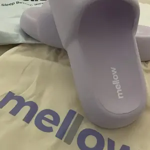 Mellow Sleep | Mellow Puff Pillow – Soft Quilted Puff Grid Design Pillow, Fluffy Plush Bed Pillow with Cloud Like Comfort, Breathable Support Pillow for Side, Back & Stomach Sleepers, Cozy Bed Pillow for Better Sleep