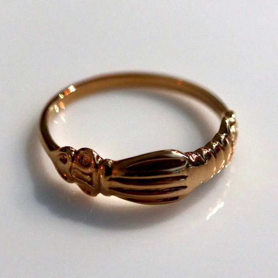 Renaissance Ring with Clasped Hands