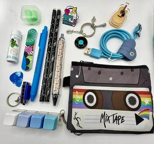 Unisex Music Gift Bundle with Box - Portable Set for Music-Making Enthusiasts, Home & Festive Party Supplies, Party Bags & Gifts, Musical Instruments Accessories, Nail File, Everyday Accessories, Free Extras (Over 10+ Items), Multiple Items, Soothing