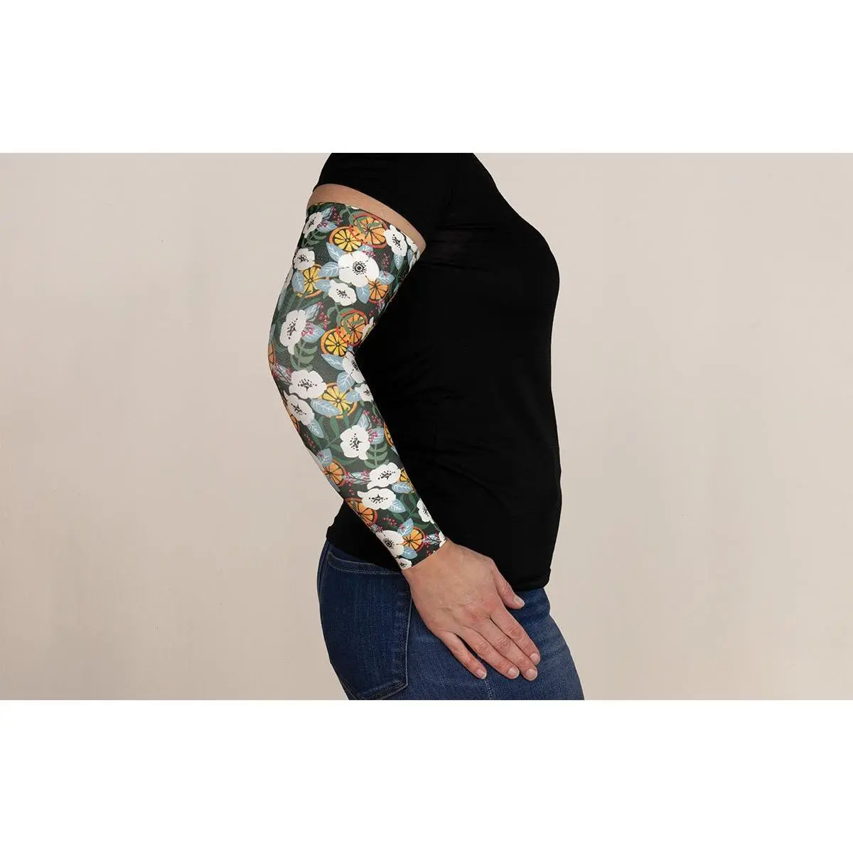 Mirth Gradient Compression Arm Sleeve