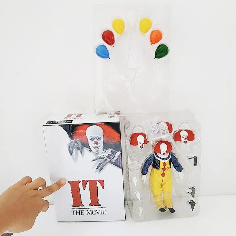 Figure 40th Anniversary Ultimate Leatherface Classic Terror Pennywise 1990 Joker Action Figure Model Birthday Gift
