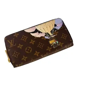 Pre-owned Canvas Wallet Louis Vuitton Monogram Zippy (2011 Christmas Animation Hot Air Balloon Limited Edition)