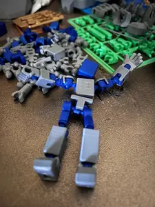 Mini 13: The Jointed, Poseable Figure - Customizable Scale, PLA Material, Personalized Touches