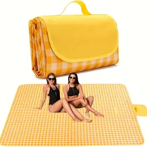Portable Beach Blanket, Large Picnic Mat, Foldable Travel Mat, Outdoor Camping Mat, Ideal for Indoor Outdoor Family Games, Ideal for BBQ in Parks & Lawns