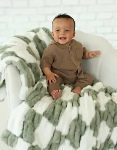 Hugs Check Sage Blanket